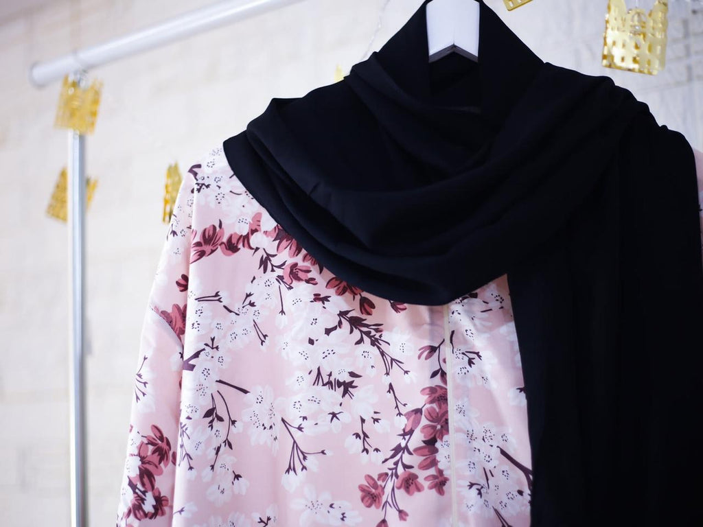 Pink Blossom Prayer Set